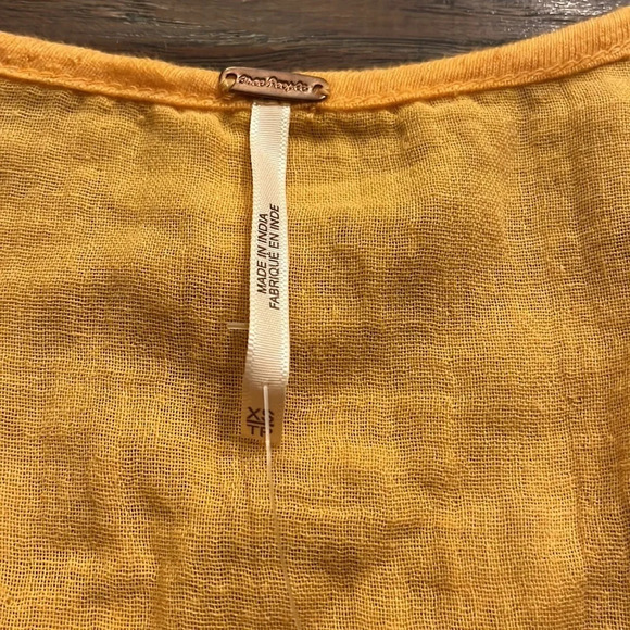 Free People Market Embroidered V-neck Top - Picture 2 of 7